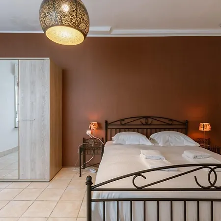 Apartamento Huswell - Lovely Retreat For 4